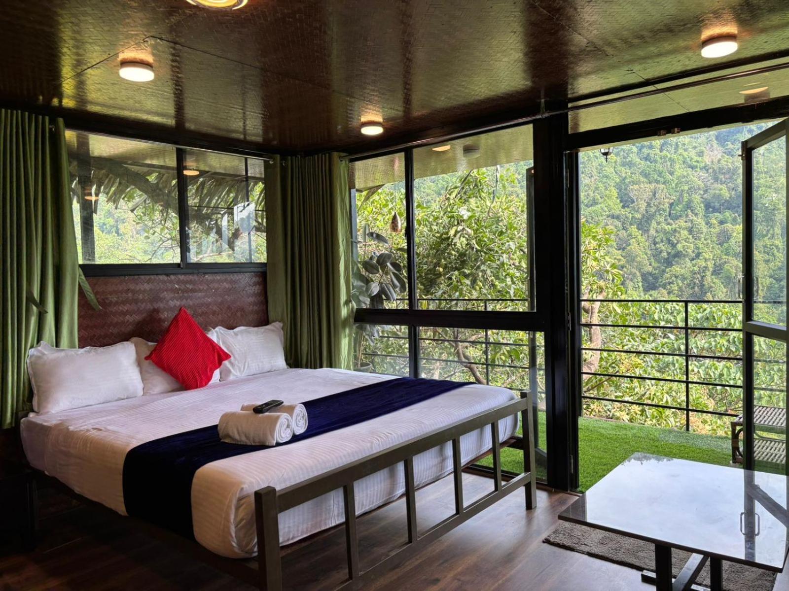 Holistic Stay Eco-Resort & Ayurvedic Retreat Paithalmala Exterior photo